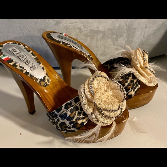 Gioie Italiane Handcrafted Clogged Mule Heels - Picture 2 of 12